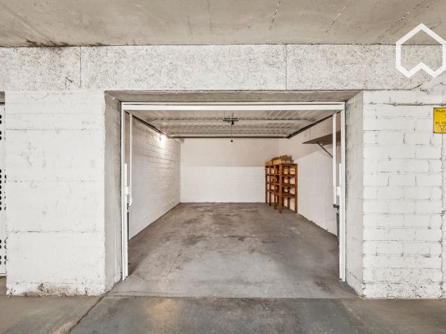Wonderful, high quality and great loft with balcony, Krefeld Amsterdam Apartments for Rent