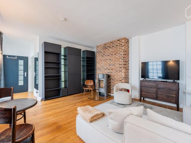 Wonderful, stylish maisonette apartment right on the waterfront in Köpenick, Berlin Amsterdam Apartments for Rent