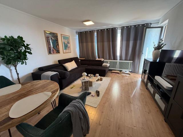 Wonderful & perfect home in Hannover with stunning view, Hannover Amsterdam Apartments for Rent