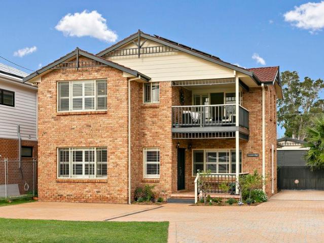 Wonderfully spacious and low maintenance family classic close to surf