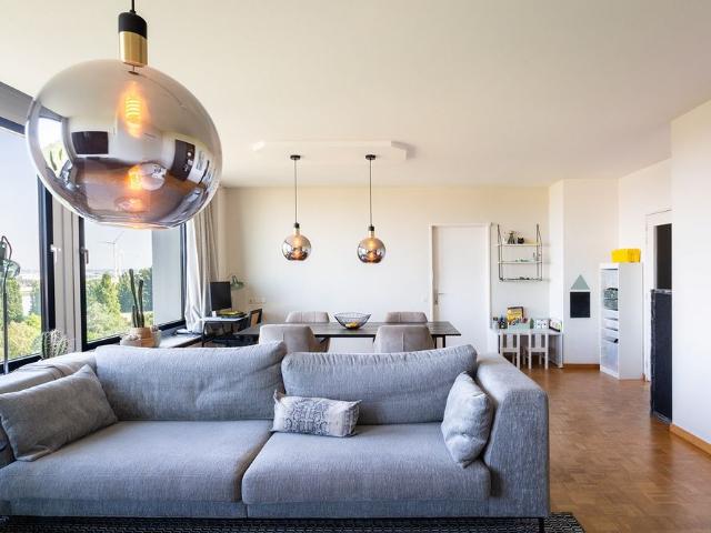 Wonen tussen stad en groen: licht appartement met open zicht
