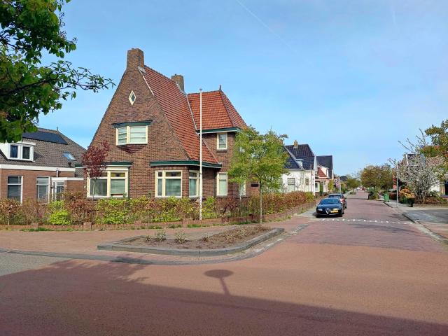 Woning aan de Spoorstraat te Zuidbroek