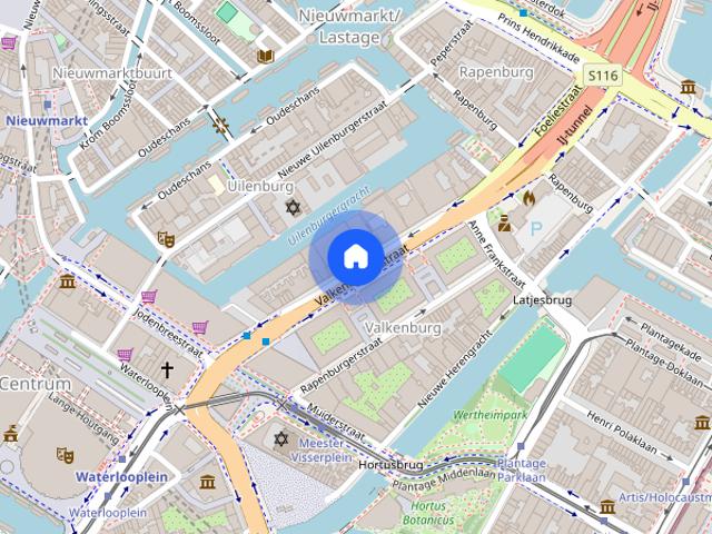 Woning aan de Valkenburgerstraat te Amsterdam