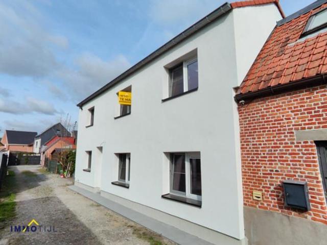 Woning in loftstijl te Grembergen