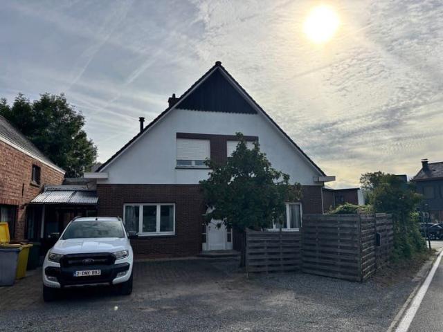 Woning met bijgebouw in centrum Boortmeerbeek