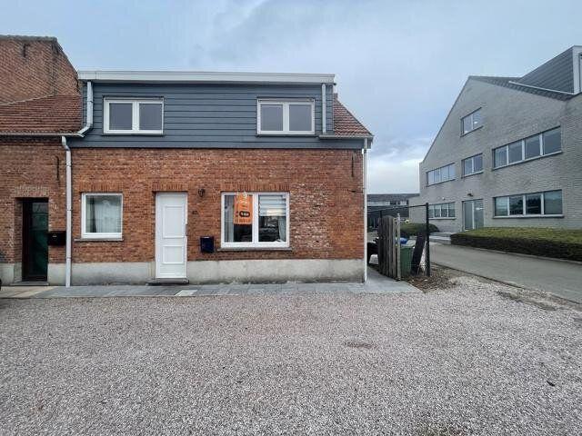 Woning met drie slaapkamers en tuin