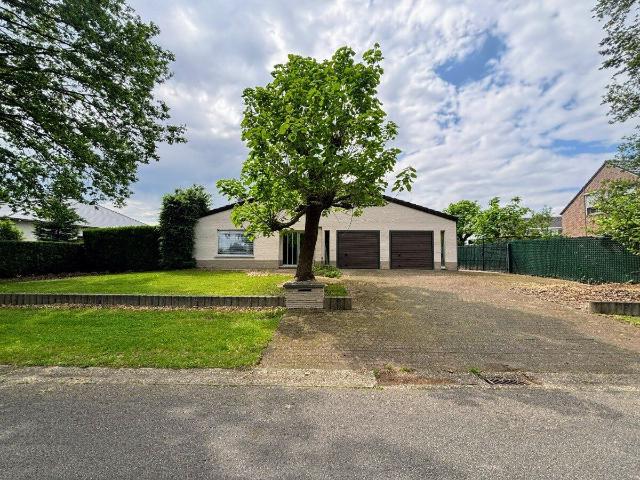Woning met tuin op goede ligging in Zonhoven