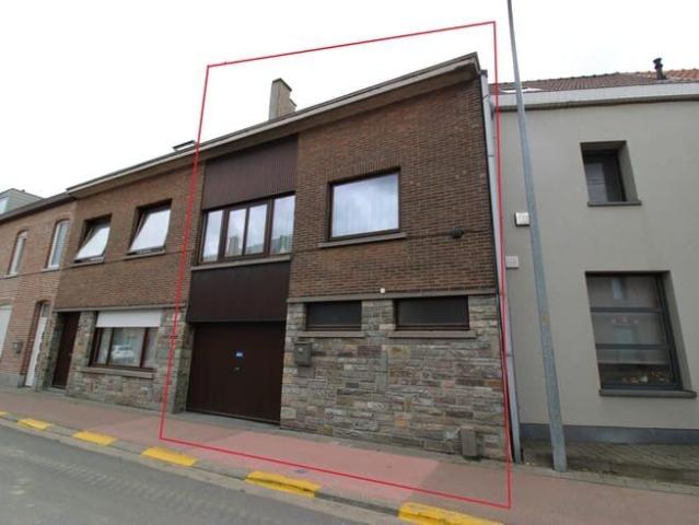 Woning met 2 slaapkamers, garage en zonnig tuintje te Opwijk