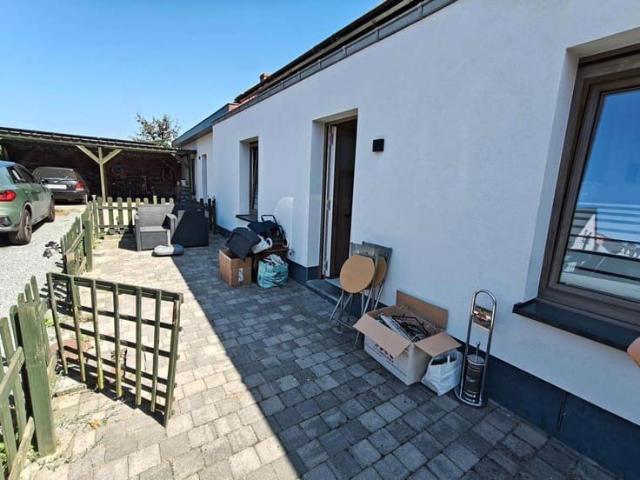 Woning met 2 slaapkamers en terras