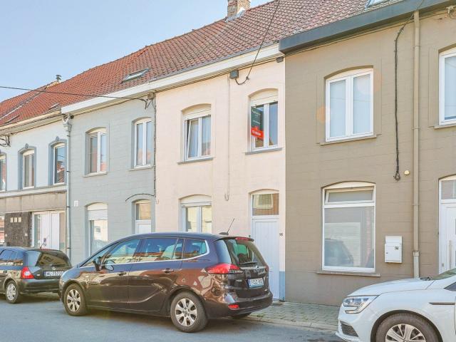 Woning met 2 slaapkamers en zonnige tuin in Roeselare