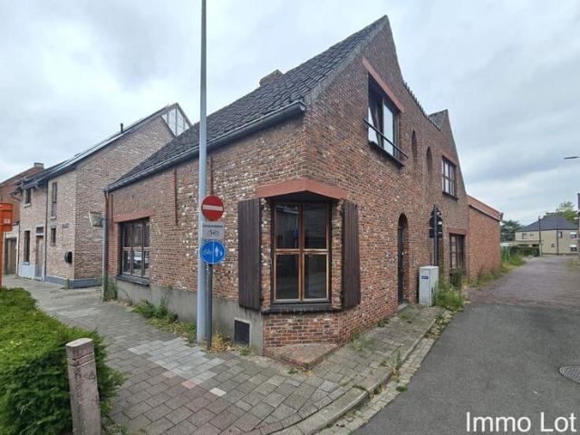 Woning met 2 slaapkamers in het centrum van Zele te huur