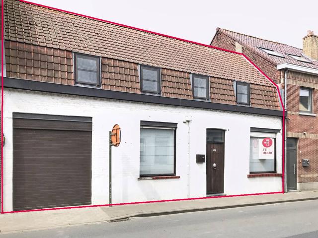 Woning met 3 kamers, tuin en garage in Beveren aan de Ijzer