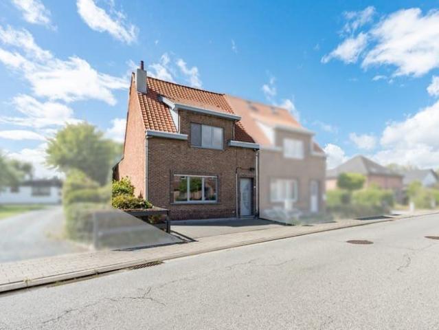 Woning met 3 slaapkamers, 2 badkamers en tuin