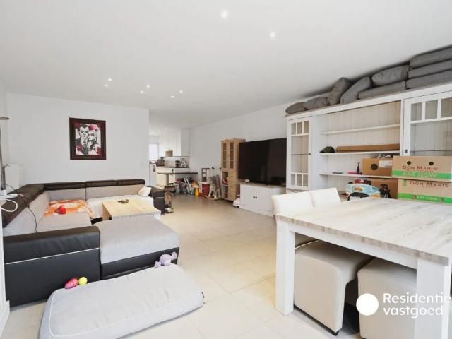 Woning met 3 slaapkamers en garage te huur te Westkerke