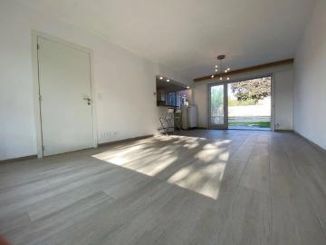 Woning met 3 slaapkamers en garage te Roeselare Vrij: 1/09/2026