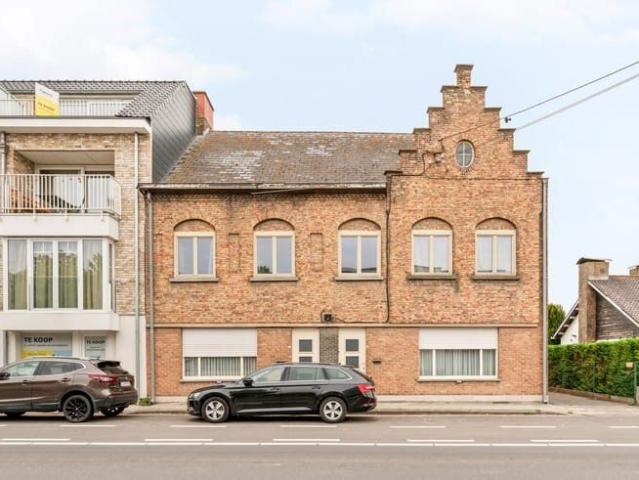Woning met 3 slaapkamers en ruime stadskoer
