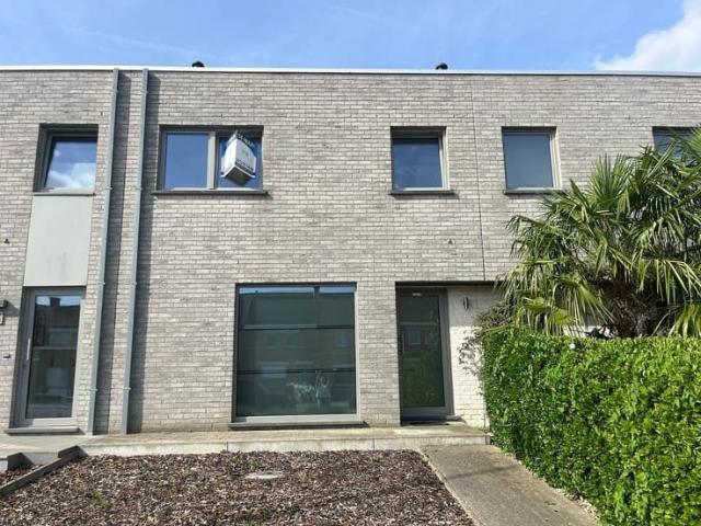 Woning met 3 slaapkamers en tuin