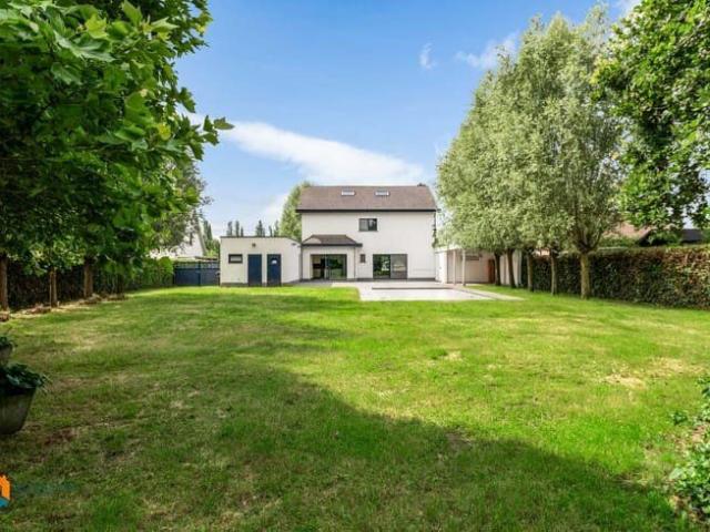 Woning met 3 slpkrs, tuin en zwembad