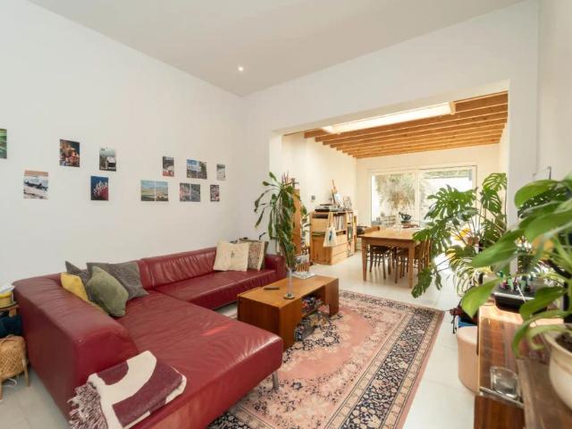 Woning met 3 slpk's en koer