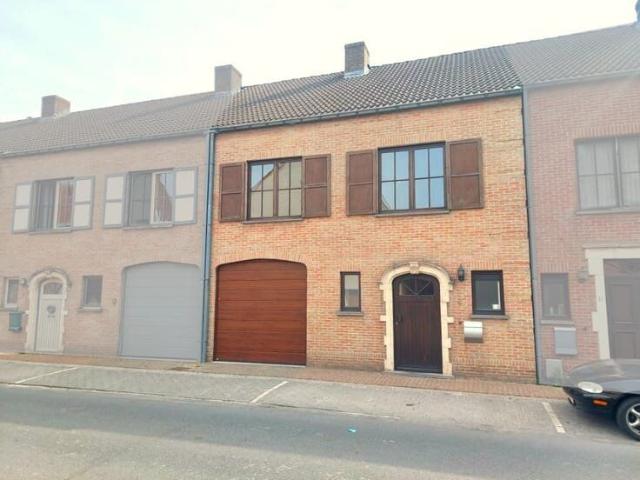 Woning met 4 slaapkamers en tuin