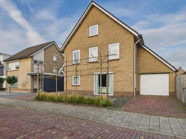 Woning te koop: van Middelhovenstraat 49 4571AA Axel Vastgoed Nederland