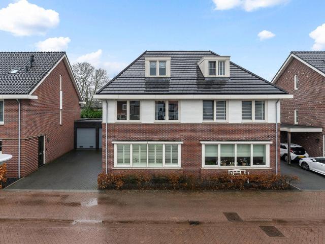 Woning te koop: Voorneveldstraat 10 3195SP Pernis Rotterdam Vastgoed Nederland