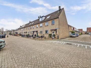Olland, Meierijstad, Noord-Brabant - IUitgeruste keuken