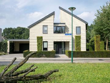 Nistelrode, Bernheze, Noord-Brabant - Parkeerplaats