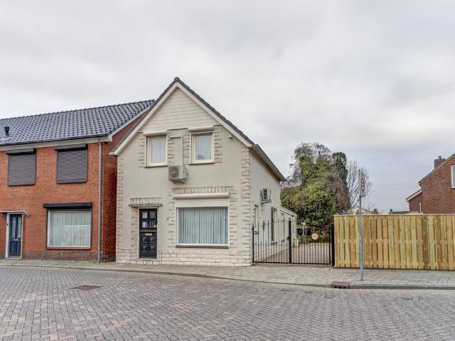 Woning te koop: Achterhoeksestraat 2 4715BE Rucphen Vastgoed Nederland