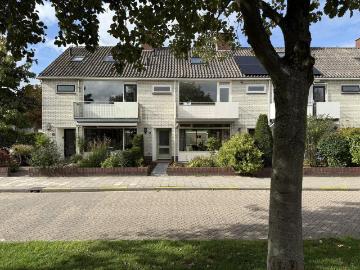 Naarden, Gooise Meren, Noord-Holland - IUitgeruste keuken