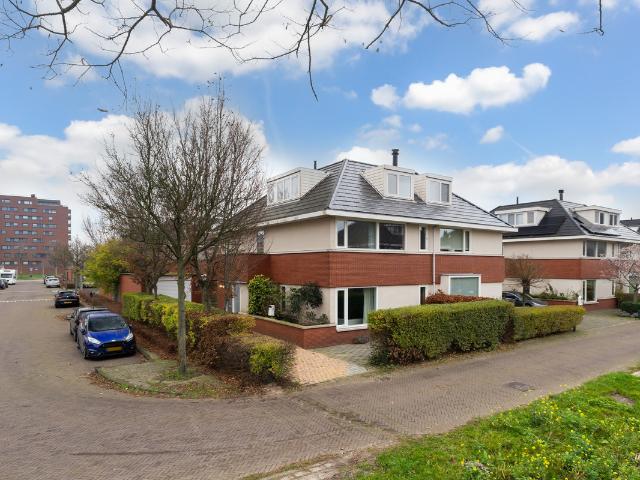 Woning te koop: Beekjufferhof 1 2492RD's Gravenhage Vastgoed Nederland