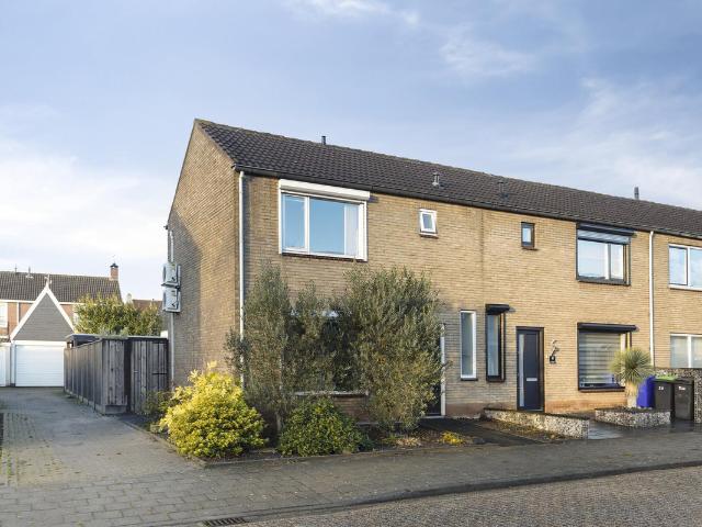 Woning te koop: Bizetstraat 12 4571XD Axel Vastgoed Nederland