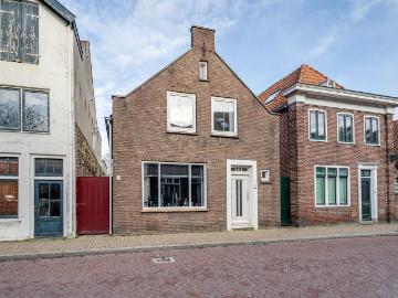 Woning te koop: Landpoortstraat 13 4797AM Willemstad Vastgoed Nederland