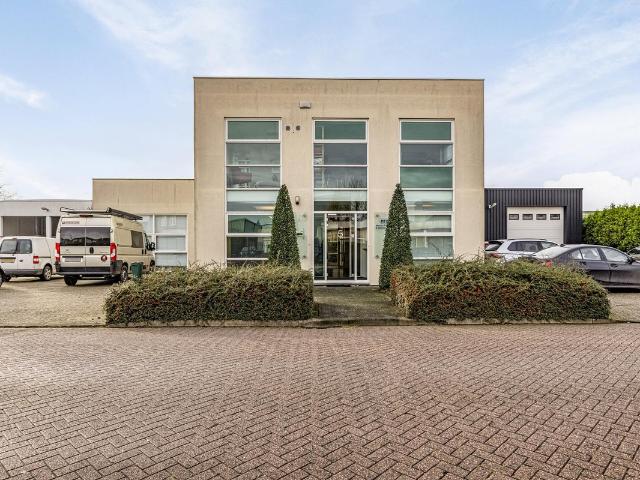 Woning te koop: Ondernemersweg 5a 4691SL Tholen Vastgoed Nederland