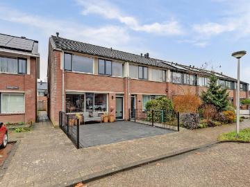 Olland, Meierijstad, Noord-Brabant - IUitgeruste keuken