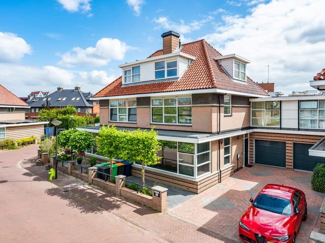 house for rent in Luchtenburgplein 32 2548RC Den Haag Parkbuurt oosteinde Den Haag