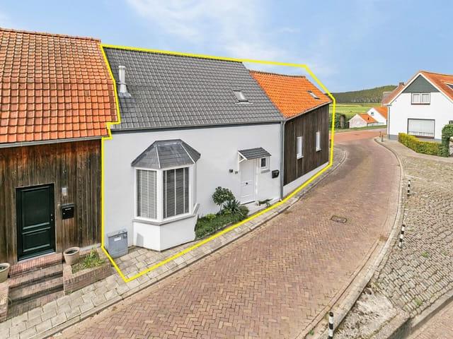 house for rent in Dorpsplein 19 4569 AL Graauw Kern Graauw