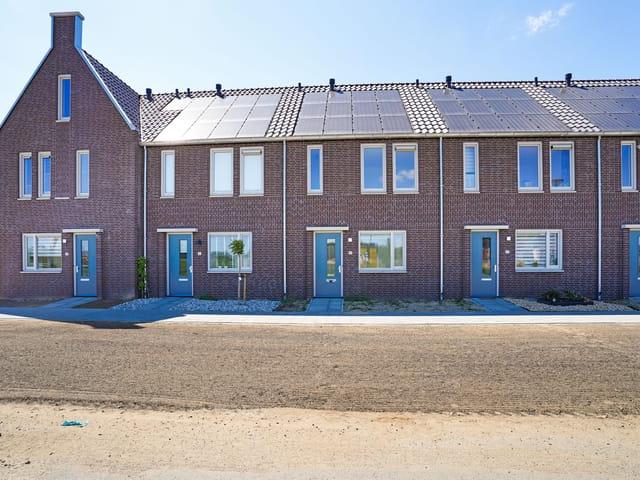 house for rent in Niellerveld 63 6042 TB Roermond Tegelarijeveld Broekhin