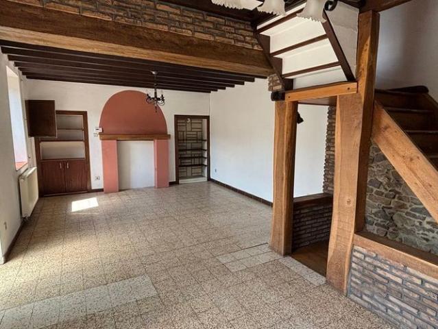 Woning te huur in Thuin voor € 875 met 3 slaapkamers