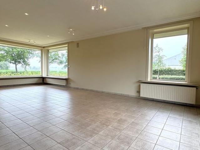 Woning te huur in Tielt voor € 990 met 5 slaapkamers