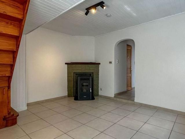 Woning te huur in Tournai voor € 750 met 1 slaapkamer