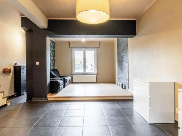 Woning te huur in Tournai voor € 925 met 3 slaapkamers