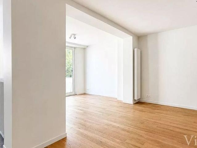 Woning te huur in Ukkel voor € 2.900 met 4 slaapkamers