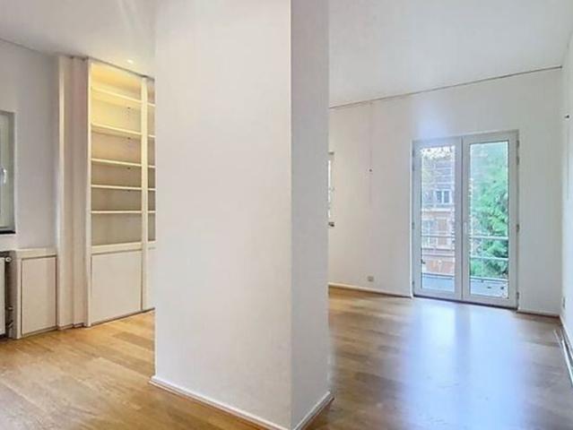 Woning te huur in Ukkel voor € 3.500 met 4 slaapkamers
