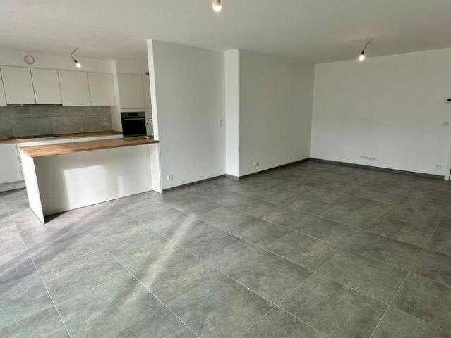 Woning te huur in Varsenare voor € 1.350 met 3 slaapkamers