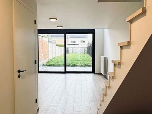 Woning te huur in Vrasene voor € 1.130 met 3 slaapkamers