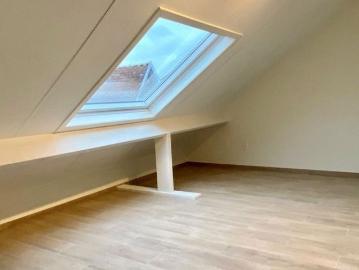 Woning te huur in Waregem voor € 995 met 4 slaapkamers