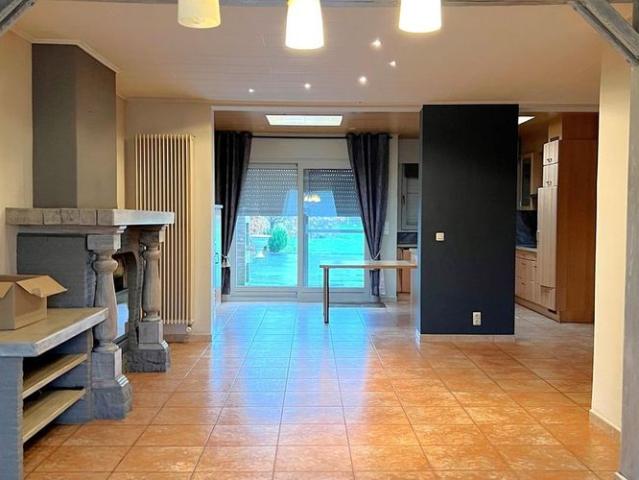 Woning te huur in Wervik voor € 840 met 4 slaapkamers