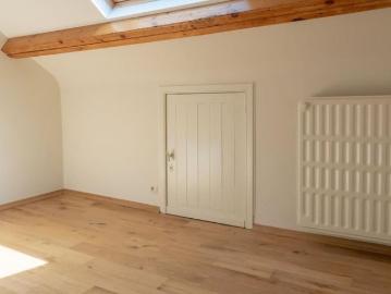 Villa te huur in Wezembeek Oppem voor € 2.300 met 4 slaapkamers