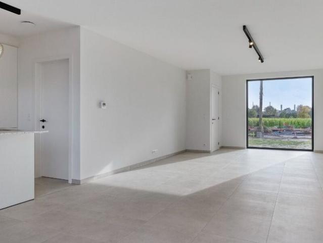 Woning te huur in Wielsbeke voor € 1.300 met 3 slaapkamers